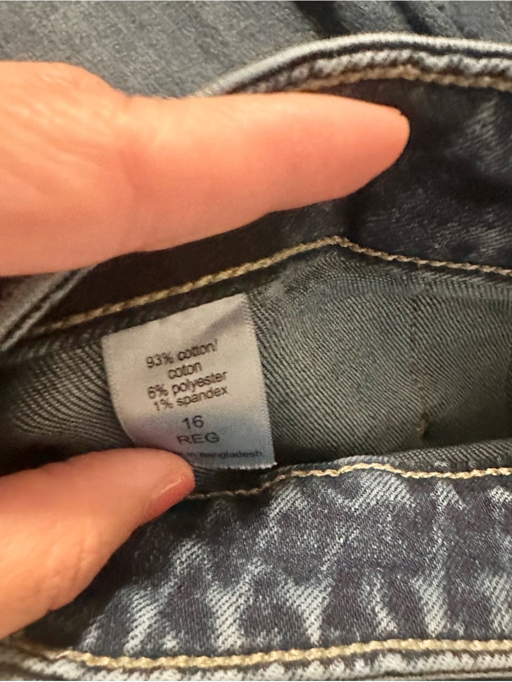 Size 16 Maurices Dark Wash Wide Leg Jeans - Picture 8 of 8